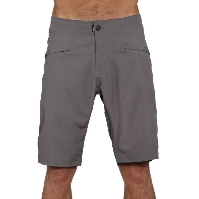 detail TRACER BIKE SHORTS (moon mist)